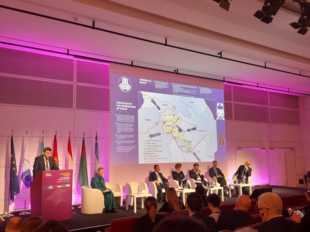 It's not everyday that you're invited onto the <a href="/Majlis_Podcast/">Majlis Podcast</a> with <a href="/BrucePannier/">Bruce Pannier</a> and 🇱🇹🇪🇺 Amb. @kejankauskas🙏 ⤵️

Frank discussion about 🇪🇺🇰🇿🇰🇬🇺🇿🇹🇯🇹🇲 #GlobalGateway 🌐💶 in #CentralAsia ⤵️

rferl.org/a/majlis-podca…