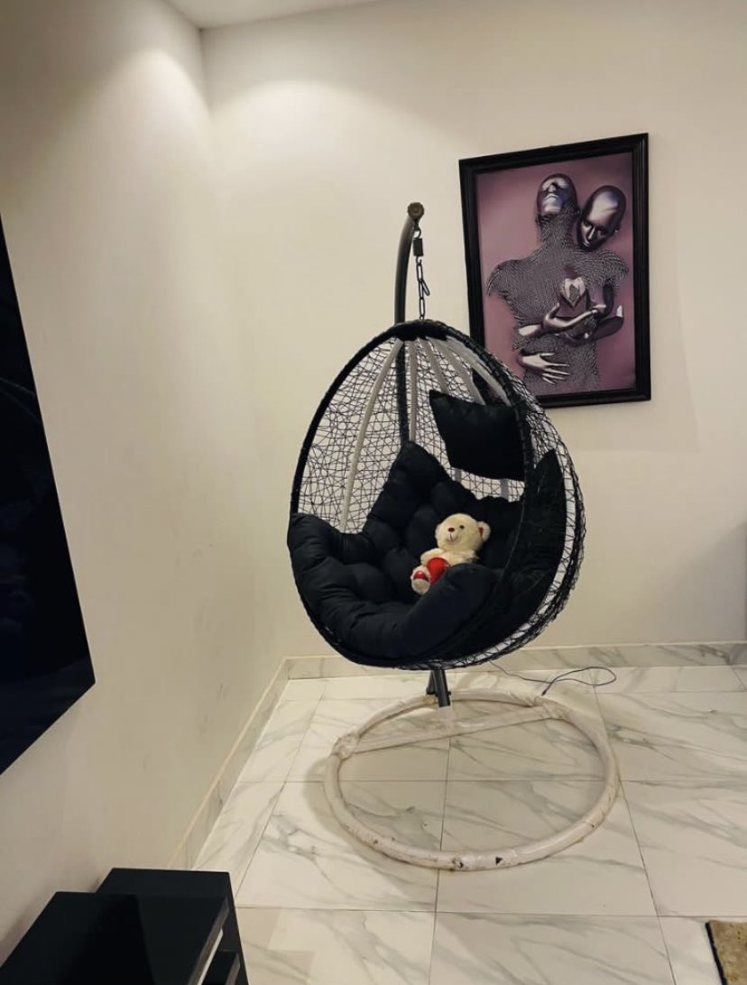 RattanChairs's tweet photo. Happy new week everyone, kindly patronize me this week 
I sell rattan chairs. Available on preorder and I also make product customization. 100% handcrafted in Nigeria, Kindly retweet  if this pop on your timeline 

Price: 200,000 Naira each

Location: Abuja
Nationwide delivery https://t.co/8HglXXBfYt