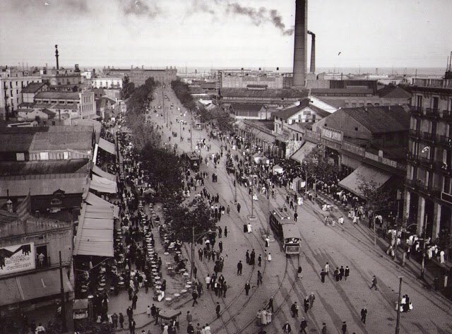 joan_vdg's tweet photo. #taldiacomavui de 1919 iniciava a Barcelona la vaga de 'La Canadenca'.

Començava una pugna entre classe treballarora i patronal que, després de 44 dies de lluita i resistència, finalitzà amb una important i transcendent victòria obrera.

Fil https://t.co/YET7RopHJ2