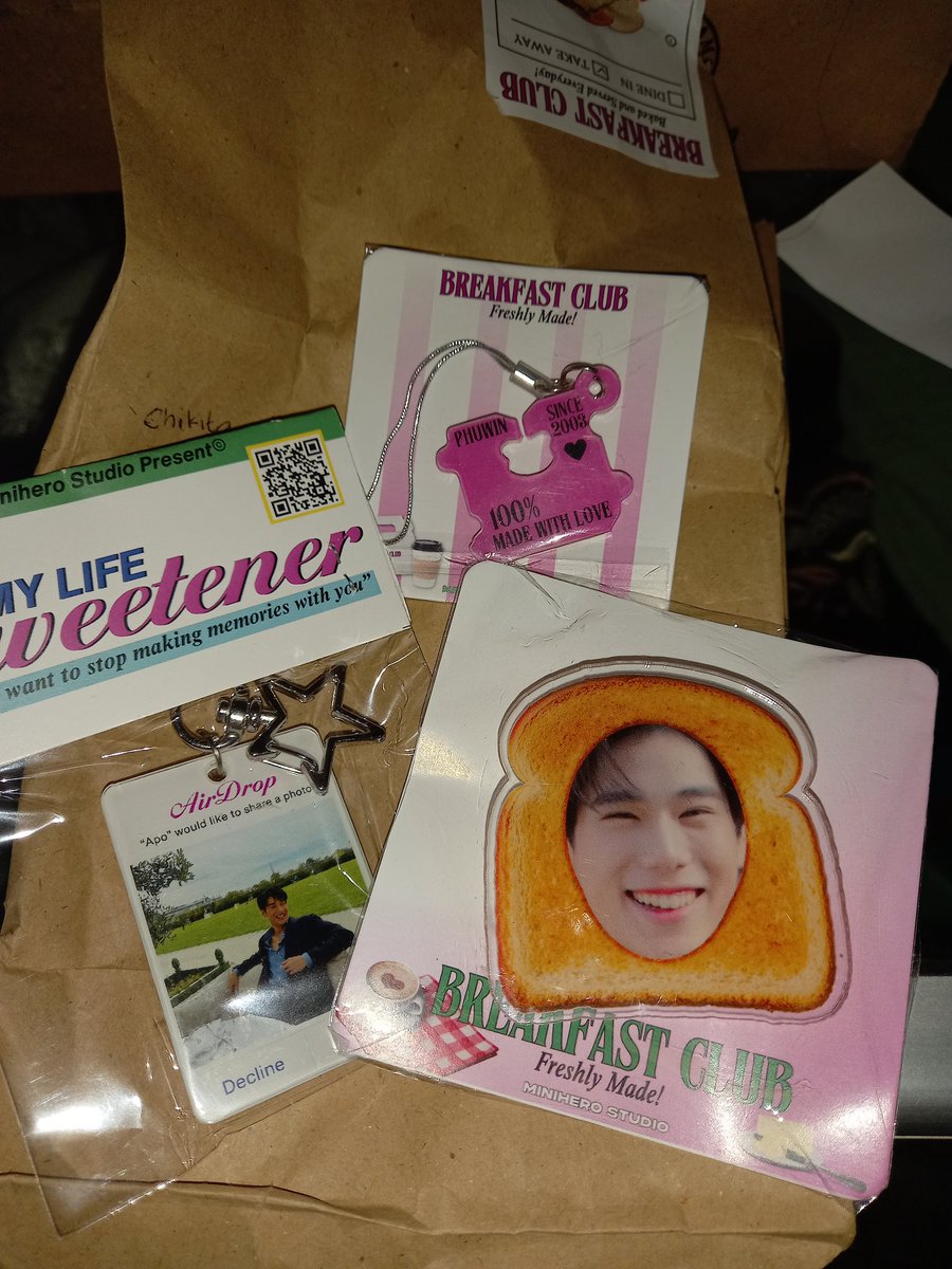 phuswin's tweet photo. LUCU BANGET GAKSIHHHHHSS GEMAZZS, BIG THANKS TO @minihero_co 💕💕💕 https://t.co/4O1XwLW7LB