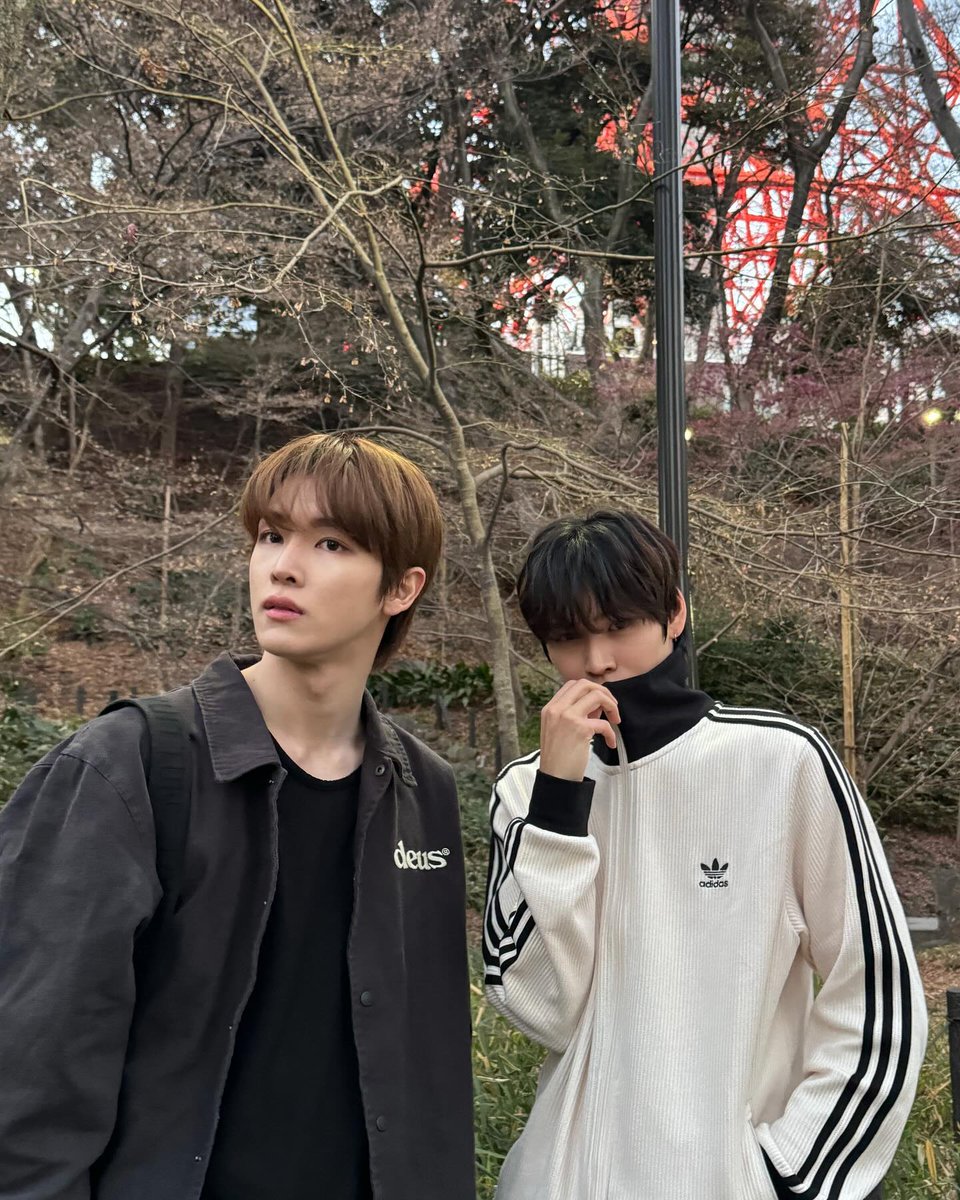 영원즈 🧡🧡

같이 찍자