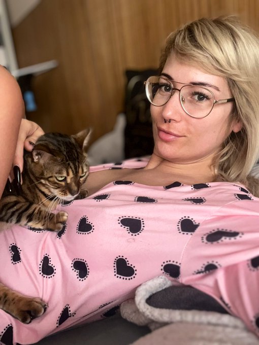 80k thank you guys! 🥰🥰🥰 https://t.co/qGcprxsOCu<a href="/tag/skincare"class="tags"><span>#skincare</span></a><a href="/tag/hungary"class="tags"><span>#hungary</span></a>