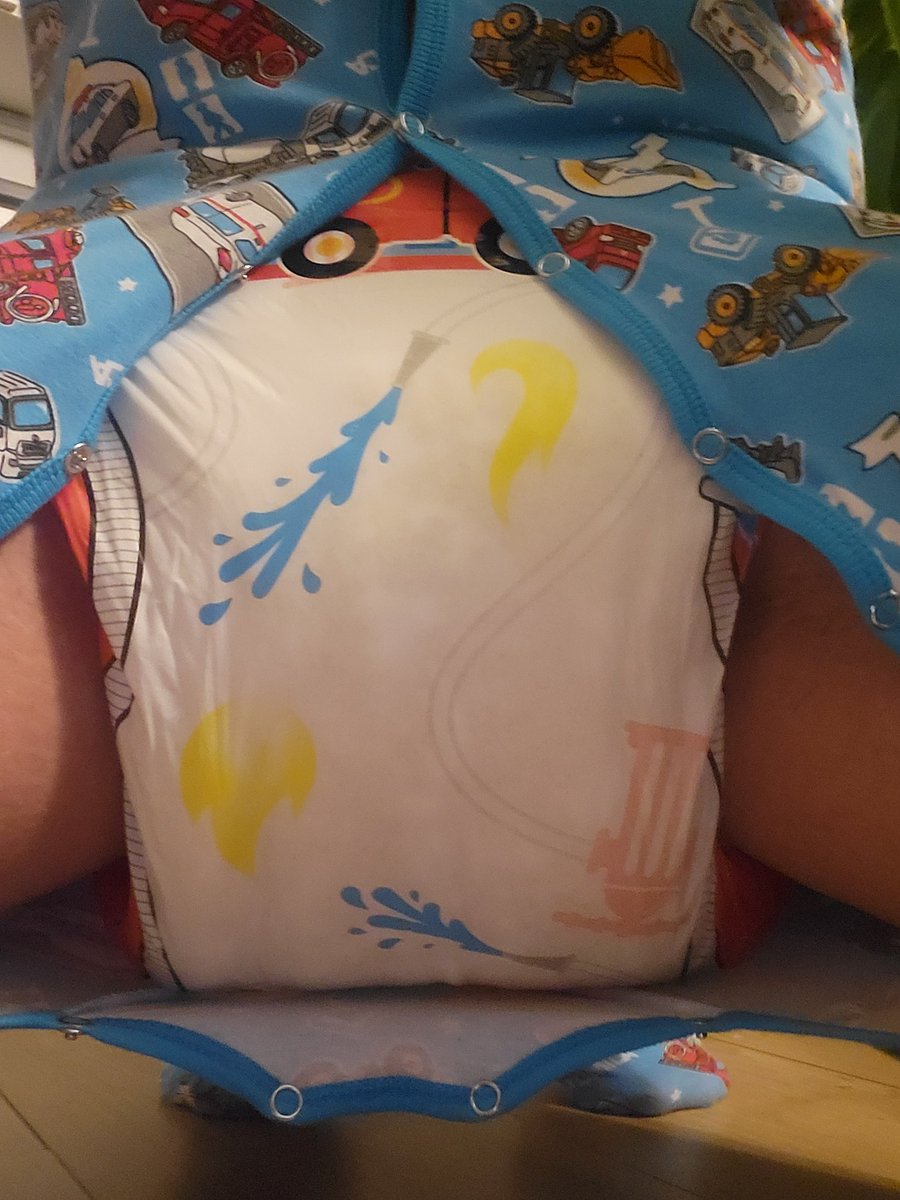 Just a normal monday morning... waking up totally soggy and my dummy still in place from the night before 😋😋😊☺️ #abdl #abdlbaby #abdlkink #abdlregression #abdlboydiapered #abdlwetting #abdlclothing #gay #diaperwetting #diaperboy #diaperbaby #diapered247 #diaper