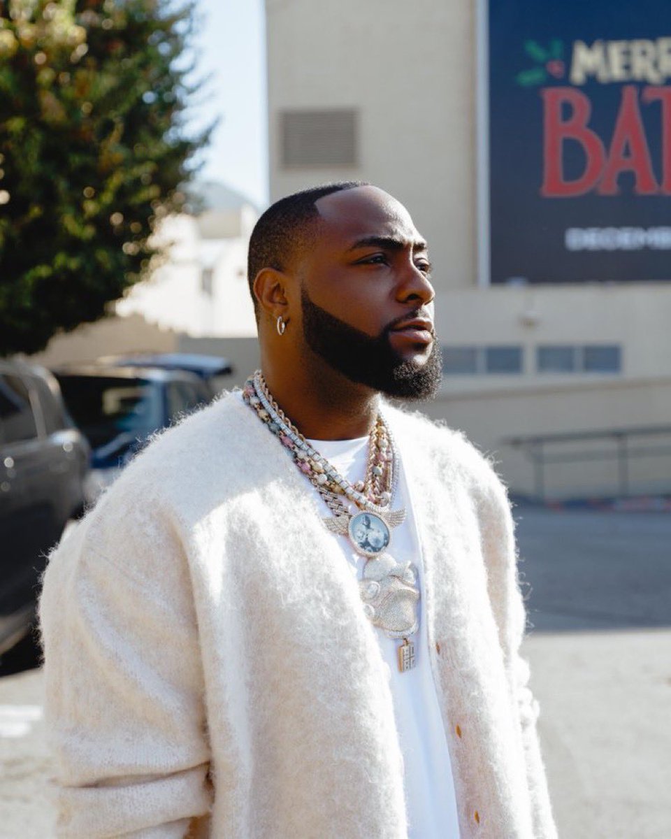 coach_timothee's tweet photo. 😅To all the Nigerian artistes that were nominated but didn't win. I think this is just an opportunity to do better. Like Vado said if I no win Grammy I go still win Grammy rekpete 🙌
#GRAMMYs 
#Davido
#30BG
#DigiStem #AffiliateMarketing #ValueAddingIndividual https://t.co/JU77Rx9JJ9