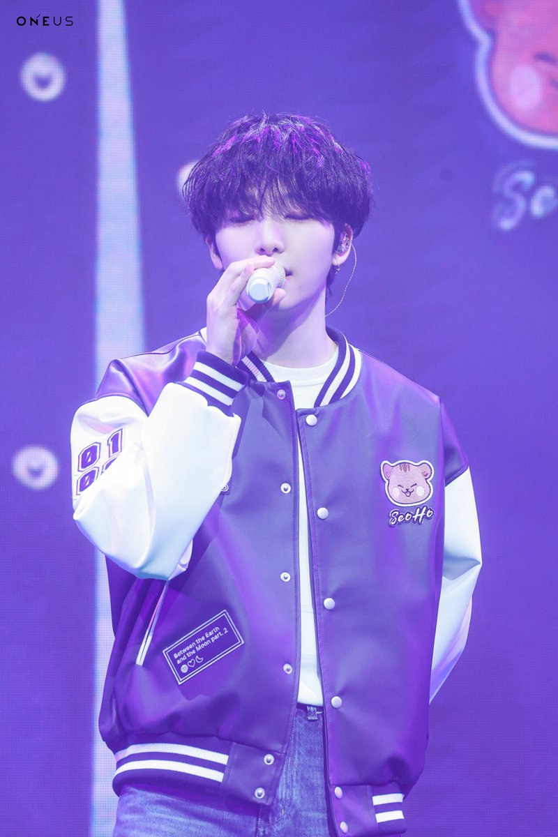 official_ONEUS's tweet photo. [#ONEUS_MAGAZINE]

EP.79 2024 ONEUS FAN CONCERT 
'지구와 달 사이 Pt.2' 

✔ MAGAZINE PHOTO #1
📍 #서호 #이도 #건희 

✔ ONEUS 공식 홈페이지
🔗 https://t.co/j1MWq3b67N

#ONEUS #원어스 #2024ONEUSFANCON
#2024어스대학교신입생오리엔테이션
#지구와달사이Pt2 #2024USCOLLEGE https://t.co/mvdFXaw7Zw