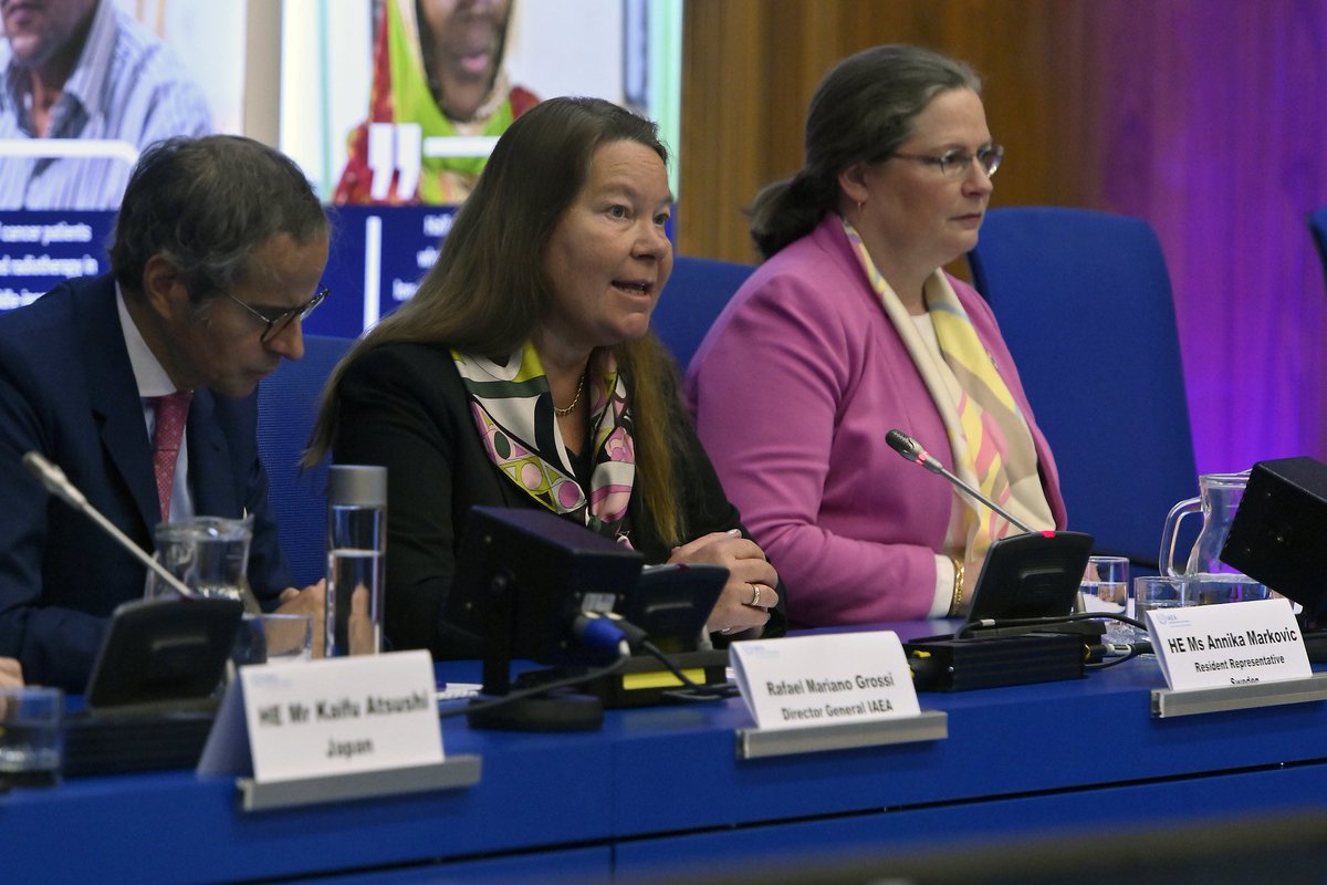 @SwedenUN_Vienna is pleased to join the panel at @IAEAorg event for #WorldCancerDay. 🇸🇪 supports the public-private partnership between IAEA and @ELEKTA - world leading producer of radiotherapy equipment- to expand access to quality cancer care under #RaysOfHope #CancerCare4All