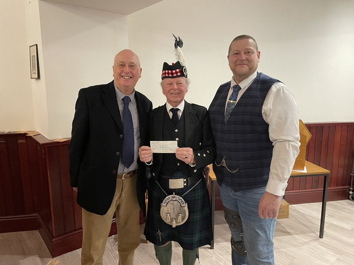 RoyalEdward4140's tweet photo. Fantastic Burns night with £550 pounds raised for the Incredible Kids charity. Many thanks to our piper for adding that special touch. Also to the WM and his lady for the hard work they put in to make this night such a success. https://t.co/XxbzmxtIi4
