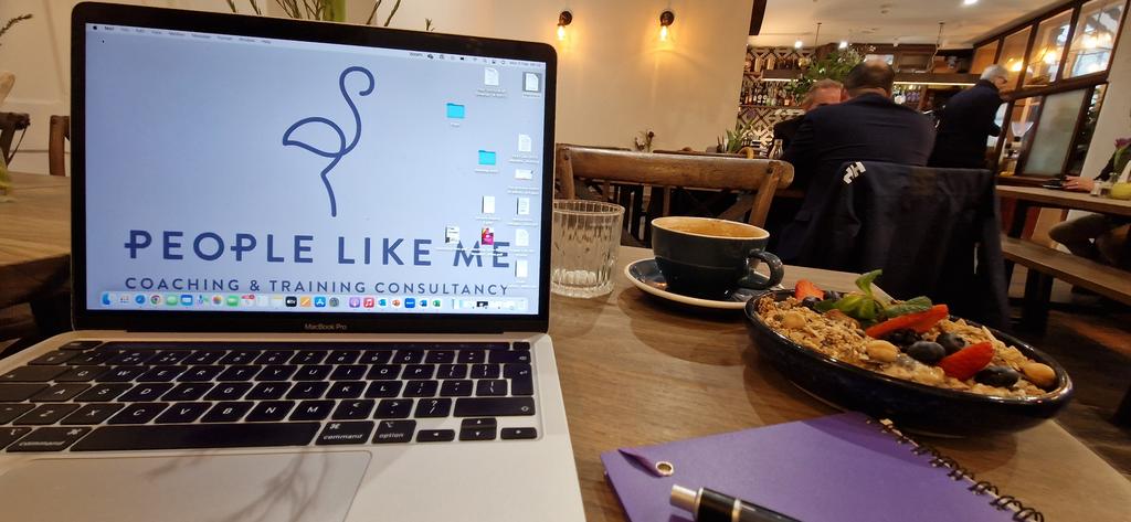 Dr Julie Luscombe tweet media