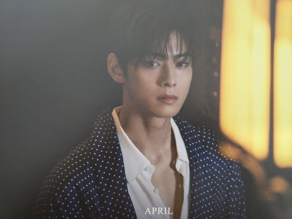 happy_young0330's tweet photo. 2023 PHOTO BOOK in LA 
 A Ver. CALENDAR (1)

#차은우 #CHAEUNWOO https://t.co/uKqHKptmuj