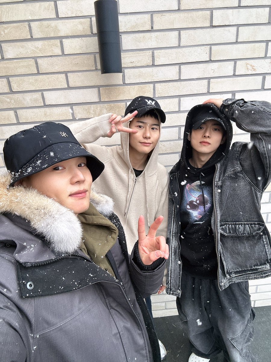 훈훈해 우리 애기들💕🥹
승식이랑 세준이 빈이 조합 최고야😆💛💙