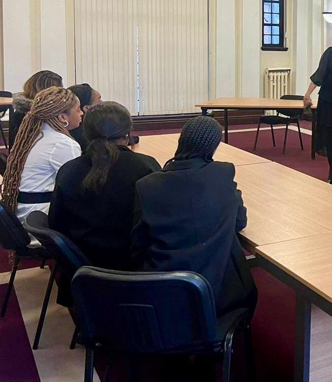 Breathe the Better Air Project 
Precious gems charity organised a workshop session for young girls in Bolton. The focus of workshop is to help young girls understand better about air pollution, impact it has on us and the environment.
#airpollutionawareness #educateagirl