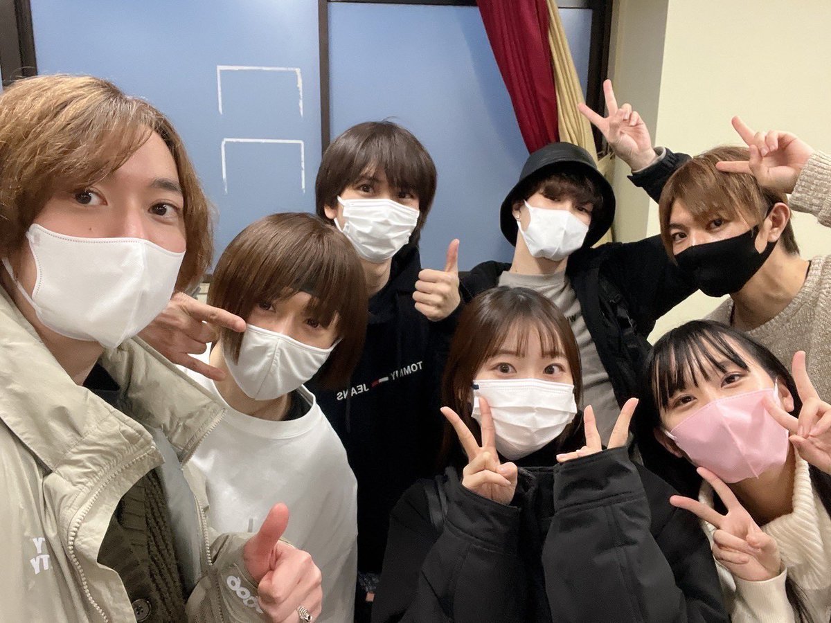 yuta_0323_'s tweet photo. 本日も #ライブレンジャー 稽古！

アクションや歌などしっかりと🎤
カッコイイOPダンスも付きました☺️
緑谷もアヴァリスもどちらも楽しみにしていて下さい👍

初めてAのレンジャー揃ったので📸
都心も雪が凄まじいので皆さんお気をつけて下さいね☃️☃️☃️ https://t.co/9OPC5nc9O5
