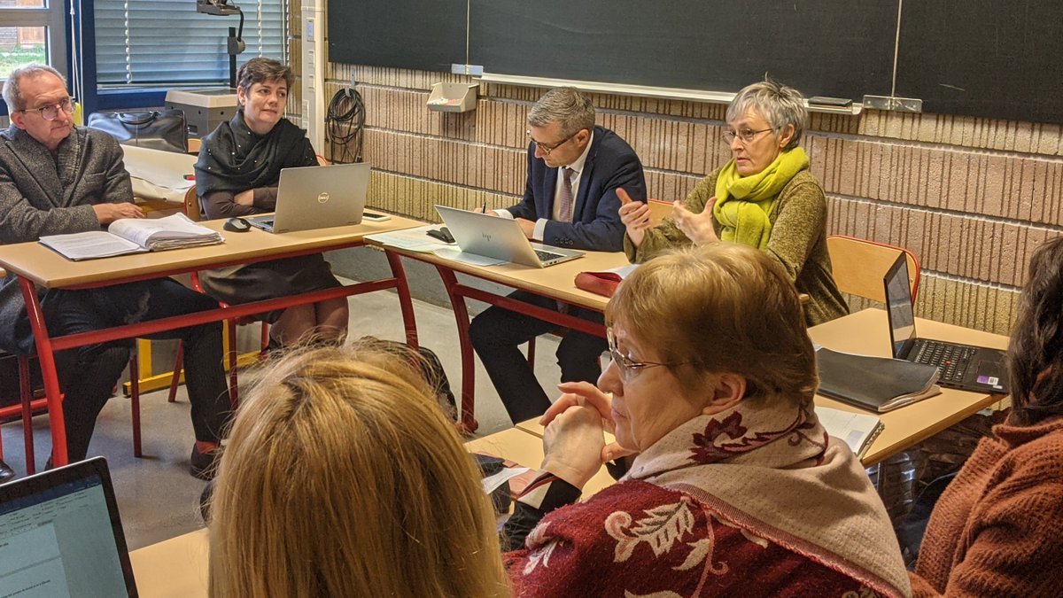 Ce matin a eu lieu la réunion des cadres présidée par <a href="/PhDestable/">Philippe Destable</a>, IA-DASEN, en présence de l'équipe de direction.
➡️3 ateliers pour produire des outils au service du pilotage pédagogique des établissements 
Merci aux IEN et chefs d'établissement pour leur témoignage. <a href="/acbesancon/">Académie de Besançon</a>