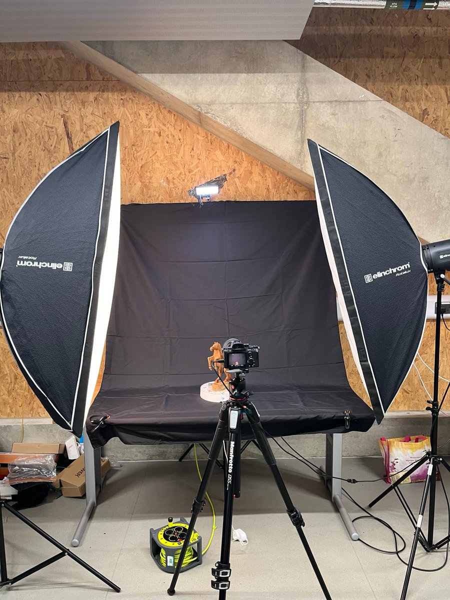 The imaging set up is ready! Stay tuned to see our grantees photographing the different objects they have brought to the 3D workshop!

@CultInformatics @uniofbrighton

#CultureDigitalSkills #MaterialCulture #photography