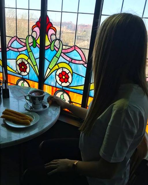museocasalis's tweet photo. Dicen que 📍este es uno de los #cafés más bonitos de #Salamanca.  Ven a comprobarlo personalmente y disfruta el color y la magia que habitan en #ElCafeDeLis. 🏠⚜️

Recuerda que no cerramos hasta las⏰ 17 horas y puedes tomar con nosotros tu aperitivo 🍲 , comida 🍜o café.☕️ https://t.co/cMQShKbTHI
