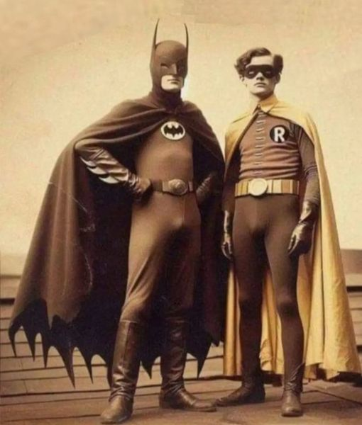 DEI_Greta's tweet photo. Who wears it better?          🦇or🐦
#BattleOfTheBaddest #BattleOfTheBuldge #MOHAD https://t.co/0uEhWxcP7I