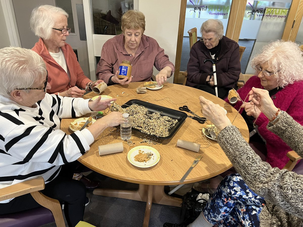 Lorna Clare tweet media