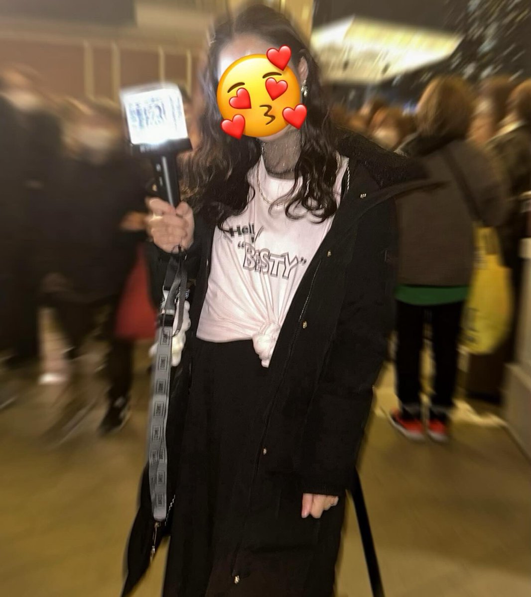 ビーファに出会って初めての推し活で
最初の頃はライブが生活の中心で
ライブに向けて自分磨きしたり
１ヶ月前から参戦服考えたりと
気合いの入り方が違かったなぁ🥰
今は今あるグッズで今ある服で済ませてしまってる🥰

けど大好きなのは1mmも変わりない🥰

 #BF_Mainstream 
 #BF_MainstreamKアリ