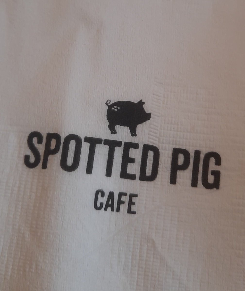frank_savadera's tweet photo. Interesting place and crowd.
#Spottedpig
#Makati #legazpivillage https://t.co/aoy7WRmi2z