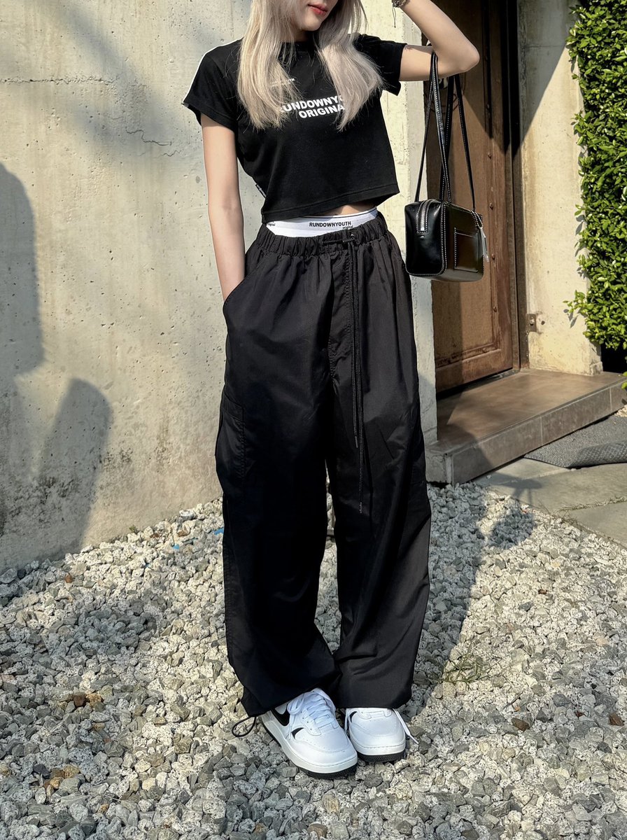 ชอบ Nike ที่กดมารอบนี้มาก จะมา mix &amp; match + ป้ายยาแต่ละชิ้นเผื่อใครชอบแนว black/white 👟