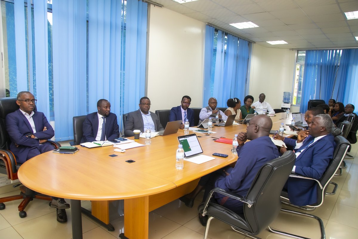 RwandaAgri's tweet image. Today, the Ministry of Agriculture and Animal Resources, in collaboration with @AGRA_Africa and @TheAGRF, initiated preparation meetings for the prestigious Africa Food Systems Summit hosted by Rwanda. The summit is scheduled for September 2024 in Kigali. #AFSForum #AgriUpdatesRw