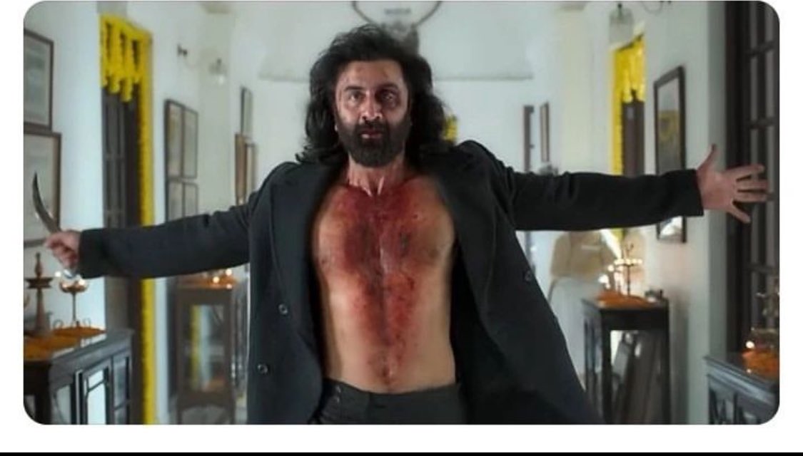 5 yr old me after eating mango 🥭