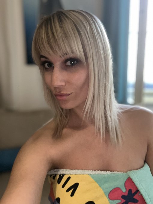 Shooting 😝 thanks @brillbabesxxx https://t.co/V1mFEf258F<a class="tags" href="/tag/brillbabesxxx">@brillbabesxxx</a>