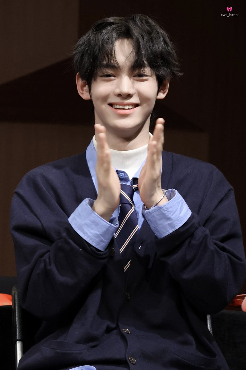 240204 후즈팬 팬싸
샤르르 아깽이💕

#한진 #HANJIN #韩振 #투어스 #TWS