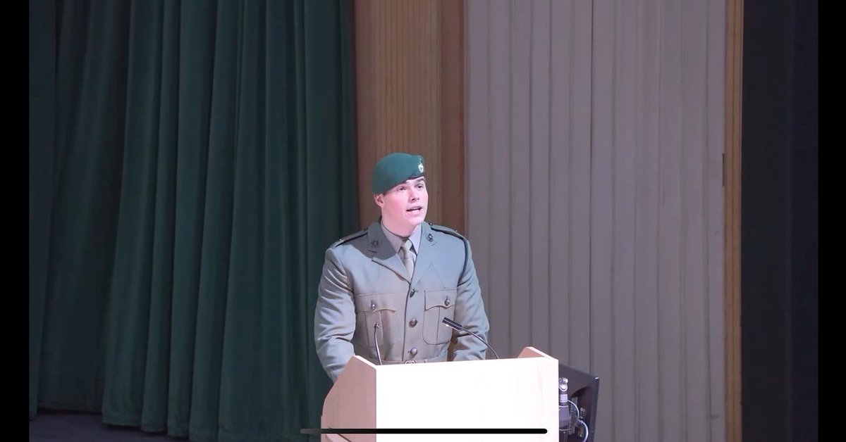 the_snowdons's tweet photo. Happy 25th Birthday to the world’s favorite internet boyfriend, Arthur Robert Nathaniel Chatto! 😍🥳🤤🎂🎁🎈
I hope he’s having fun with his mates at the Royal Marines today 🥰.
#arthurchatto #artchatto #royalmarines #happybirthday #thesnowdons https://t.co/q2ASP0gWTg