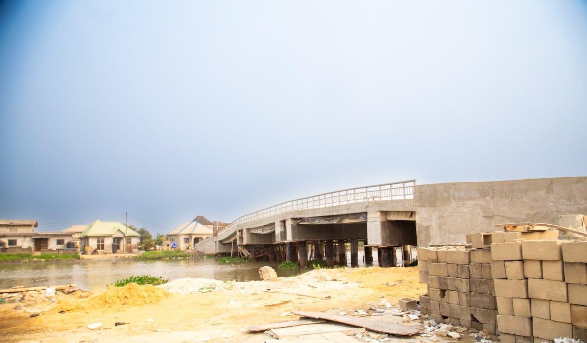 AshogbonAd's tweet photo. Supervision of Bridge Done by 
ASHMAN 
God protect us all https://t.co/5Jx8P2Zpzn