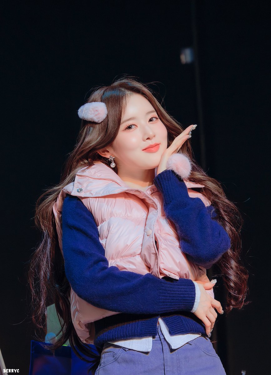 BerryC__'s tweet photo. 240203
☺️❤️

#스테이씨 #시은
#STAYC #SIEUN