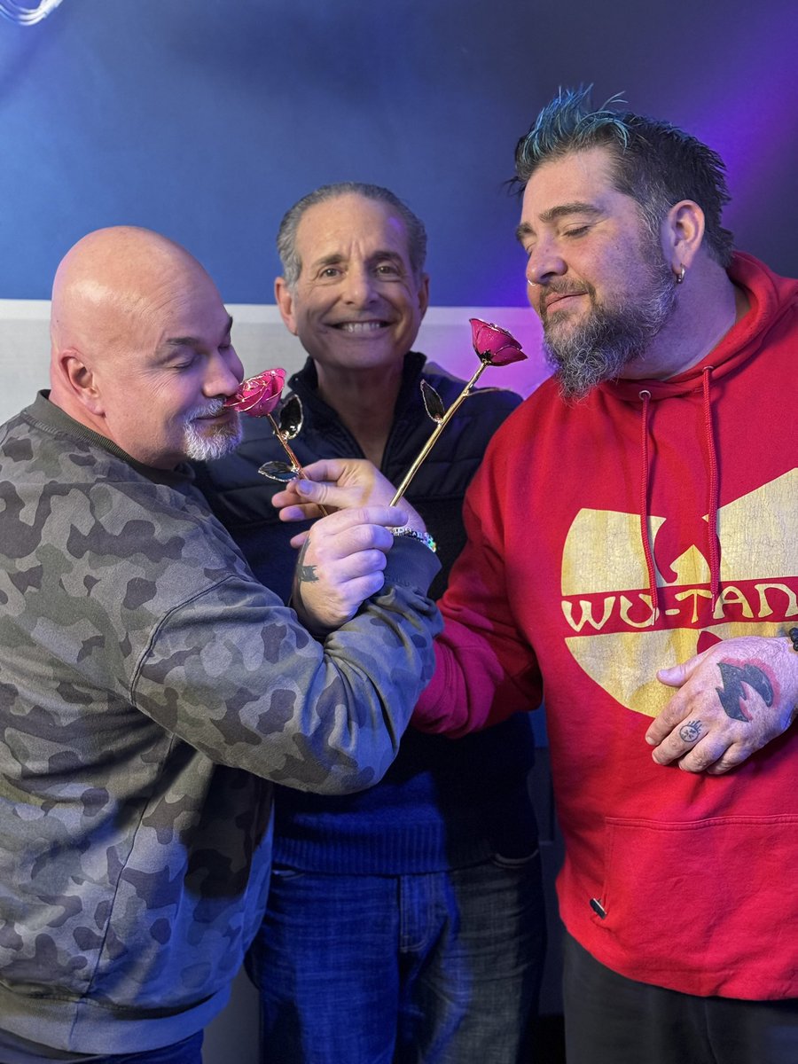 Don’t miss our podcast #TheBonfire w/ @bigjayoakerson @RobertKelly and guest @IHSS out now! Download, Rate, Review & Subscribe wherever you listen! #CrackleCrackle podcasts.apple.com/us/podcast/the…