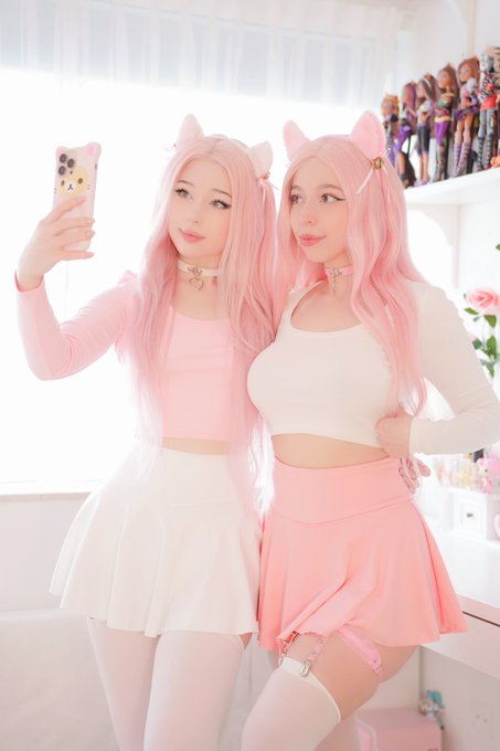 1 pic. Do you want to get our selfies in your DMs? Then comment under this post ? https://t.co/beu1r