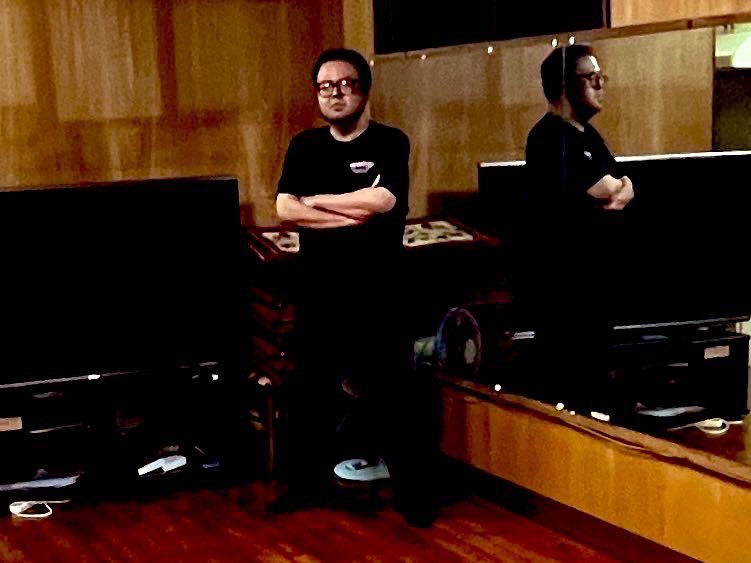 kyouraku07's tweet photo. 今月末に舞台公演があります。

若手が新しく立ち上げた団体に、
脚本・演出として関わっております。

僕の他に参加している脚本・演出の方は、

・ブース⭐︎キッス さん
・紫 風子 さん
・剣山 由行 さん

上記の方々と僕を含めた計4名で、
5本の作品を上演します。

よろしくお願い致します。 https://t.co/CbZ2daiw0d