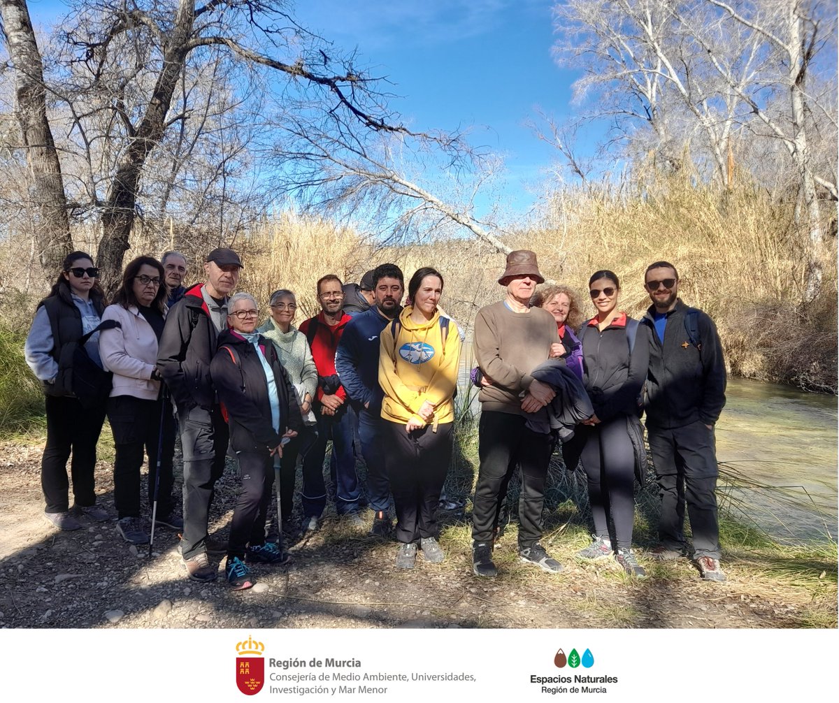 RedNNoroesteMur's tweet photo. Ayer celebramos en #CañaverosaRN el #DiaMundialDeLosHumedales, descubriendo la importancia de este ecosistema y disfrutando de una agradable mañana junto a estos maravillosos participantes 🏞️

#HumedalesYBienestarHumano

#GraciasHumedales

#REDEEA https://t.co/9pqF2cPrm4