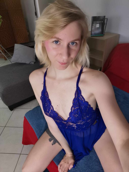 Online et pr&ecirc;te &agrave; jouer :D https://t.co/P6KBkbh9Nc https://t.co/YEOqcMrps6