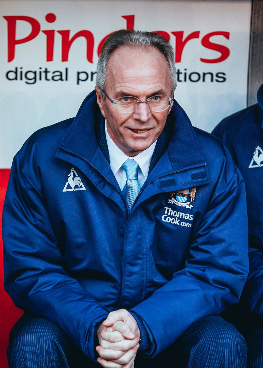 ManCity's tweet image. Sending our love to Sven-Göran Eriksson who turns 76 today 🩵