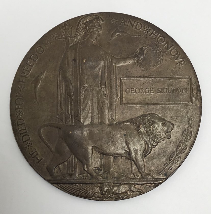 A late entry for our February 28th Medals & Militaria auction. A First Day of the Somme casualty death plaque, named Pte George Skilton of the 6th Berks Rgt. One of over 57,000 casualties from July 1st 1916.