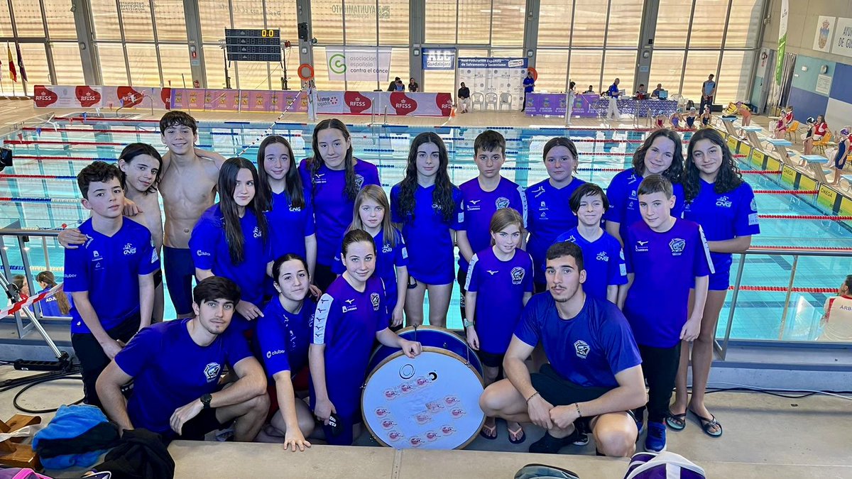 CNGuadalajara's tweet photo. 🏆 II Kids Spanish Cup - XXXVIII Cto de España Infantil y Cadete de invierno🇪🇸

Acudimos a este campeonato con un total de 21 deportistas, uno de los clubes con mayor número de participantes.

Impecables tanto en el agua como en la grada… 👏😁
Go Sharks…💜🦈 https://t.co/G1Irs6OWET