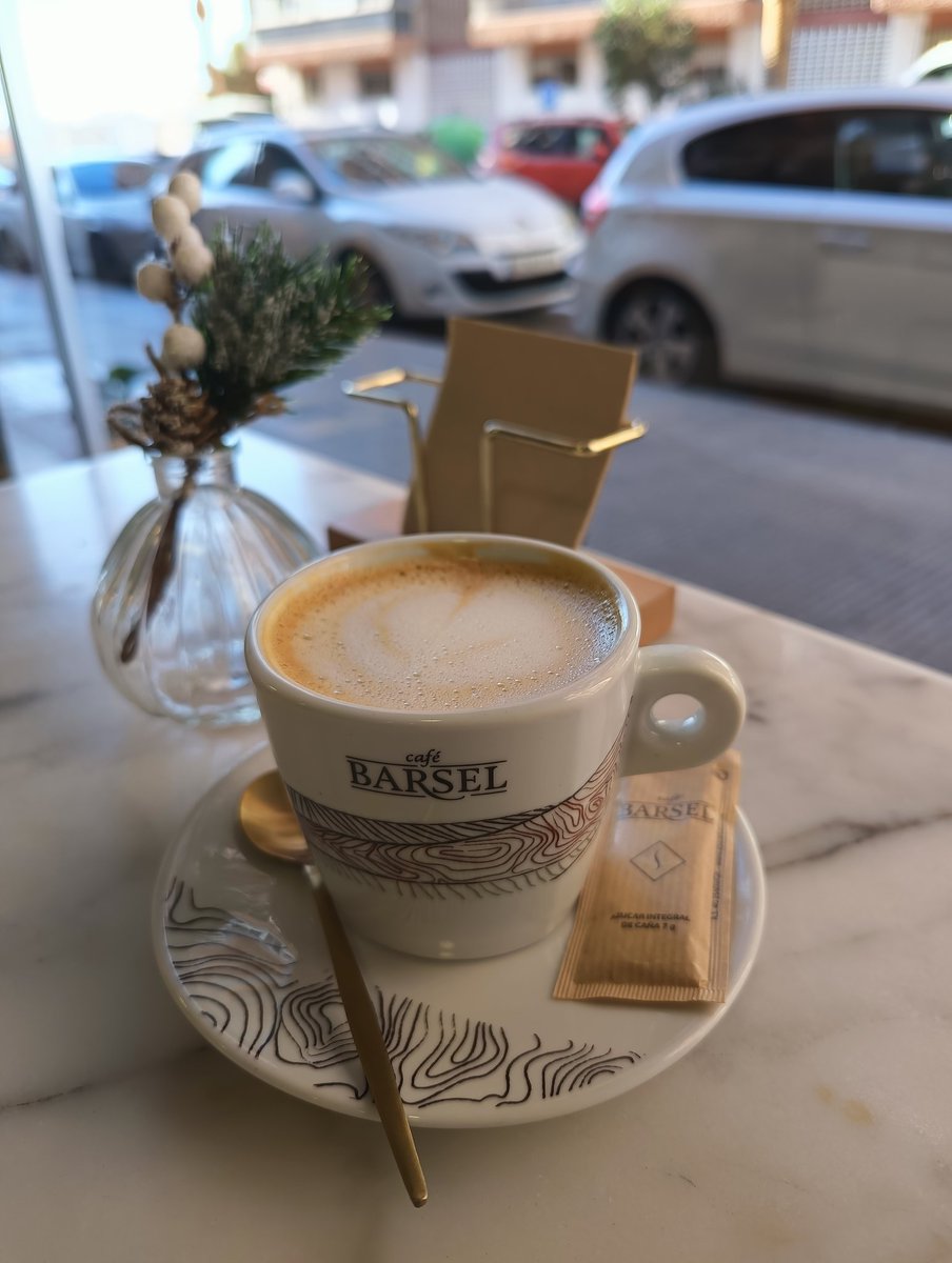 hosteleranonima's tweet photo. Feliz comienzo de semana ✨
#CoffeeTime☕ https://t.co/akgEV6s8NY