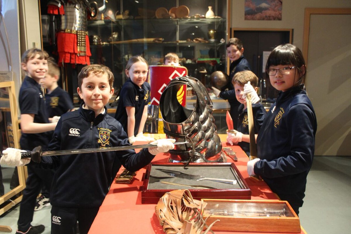 stmarys_prep's tweet photo. On Tuesday, Year 5 had a wonderful trip to the @World_Museum. They visited the 'Return of the Gods' exhibition and studied ancient Greek and Roman artefacts. π¬π·
#artefacts #gods #returnofthegods #greek #learn https://t.co/w2UoW2XHLH