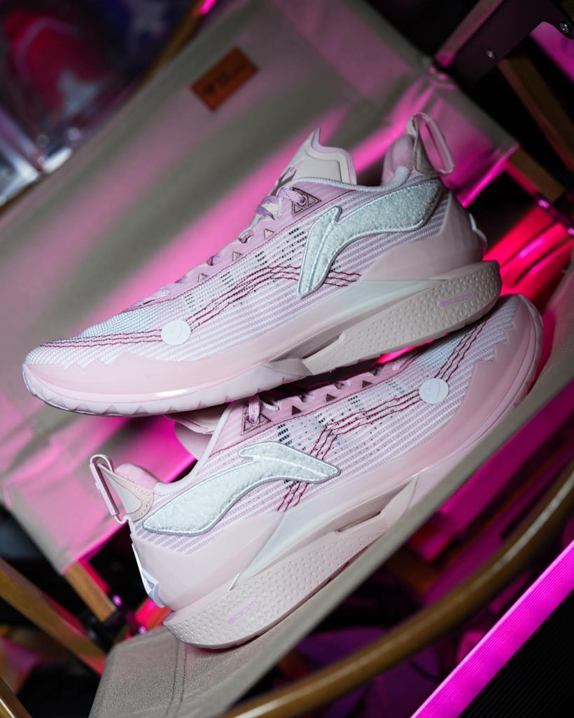 helloshoes1's tweet image. Li-Ning Jimmy Butler JB2 - Valentine's Day

We sell worldwide with free shipping: antosports.com/products/li-ni…

#jb2 #valentineday #lining #liningsport #jimmybutler #liningjimmybutler #liningshoes #liningjimmybutler2 #liningrunning #liningrunningshoes