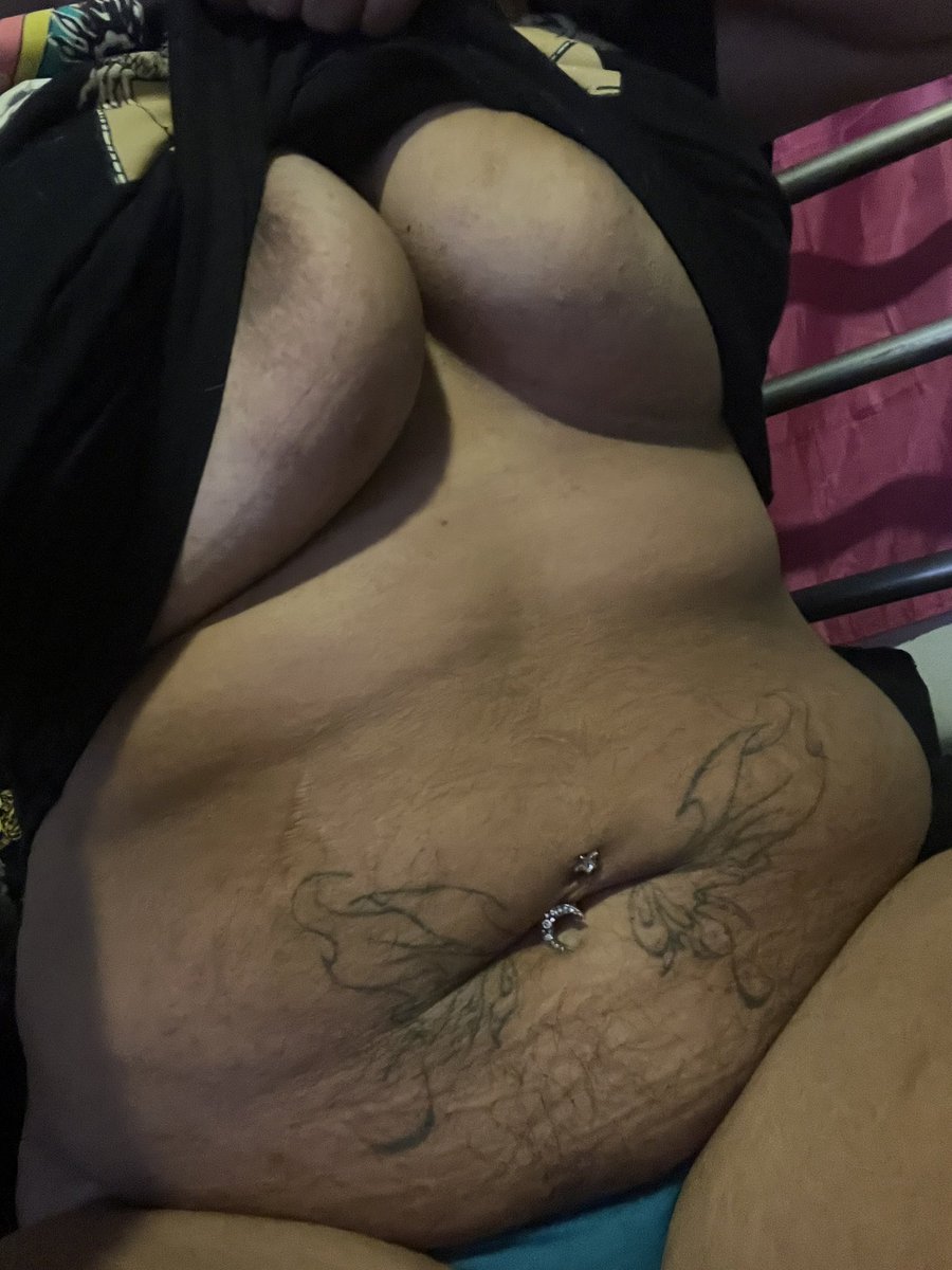 wybiehonk's tweet photo. watch me take it off
#nsfw #femboy #trans #ftm 
https://t.co/zyzwlXHVcL https://t.co/97zchqMo0x