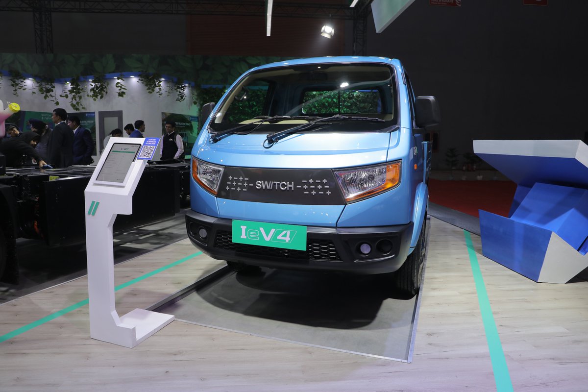 switchmobilitye's tweet photo. Distinguished and proudly positioned, SWITCH IeV 4 steals the limelight at the prestigious Bharat Mobility Global Expo 2024. It's not just a showcase; it's a statement of intelligence and elegance!
#SwitchMobility #MoveBetter #MoveBetterWithSwitch #EV #EVBus #Technology #ElectricVehicle #EVMobility #sustainabilitygoals #bharatmobilityglobalexpo2024