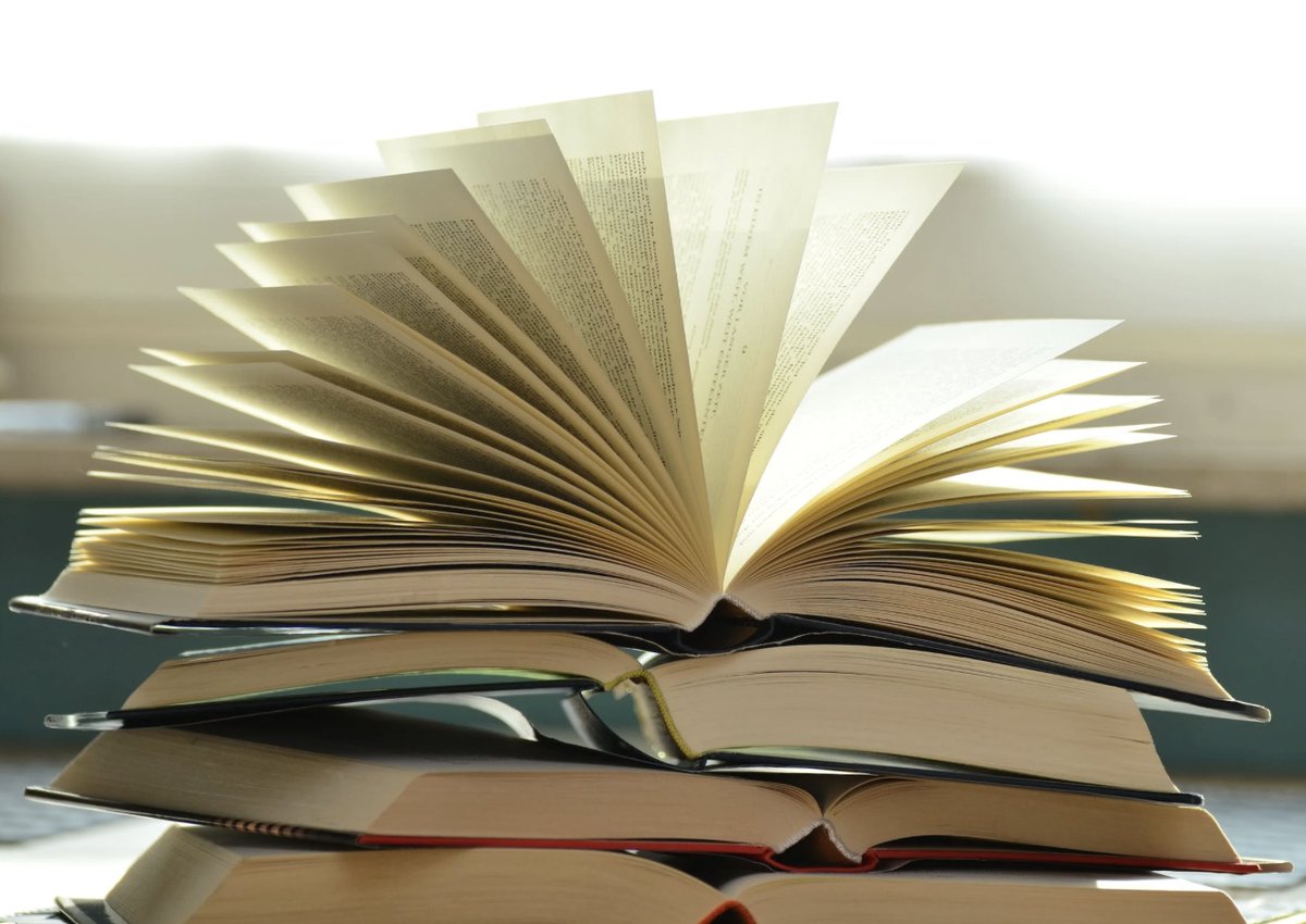 We are so thankful to our families who have donated books to the school library. Kindness and generosity combined with a ❤️ of reading. What a wonderful community we have.   #WWPAREADING <a href="/whistonwillis1/">Whiston Willis Primary Academy</a>