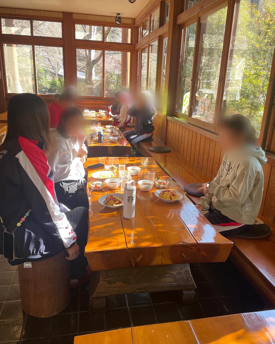 1月31日から2月3日の4日間で春合宿を行いました！

寒い季節の中での合宿でしたが、美味しいご飯を頂きとても充実した合宿となりました♪

各々目標を達成できたので、来年度からの活動にも活かしていきたいと思います🏊🏻‍♀️

桐花園さん、4日間お世話になりました！
ありがとうございました！