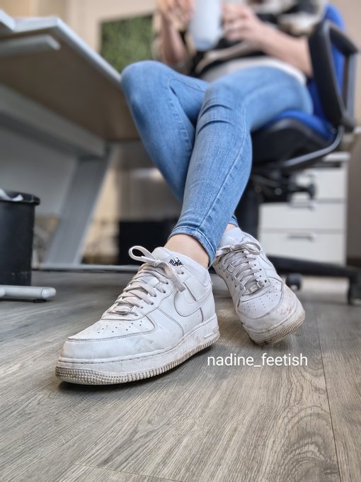 Einen sch&ouml;nen Start in die Woche 💋 https://t.co/fo9r0RDjUz