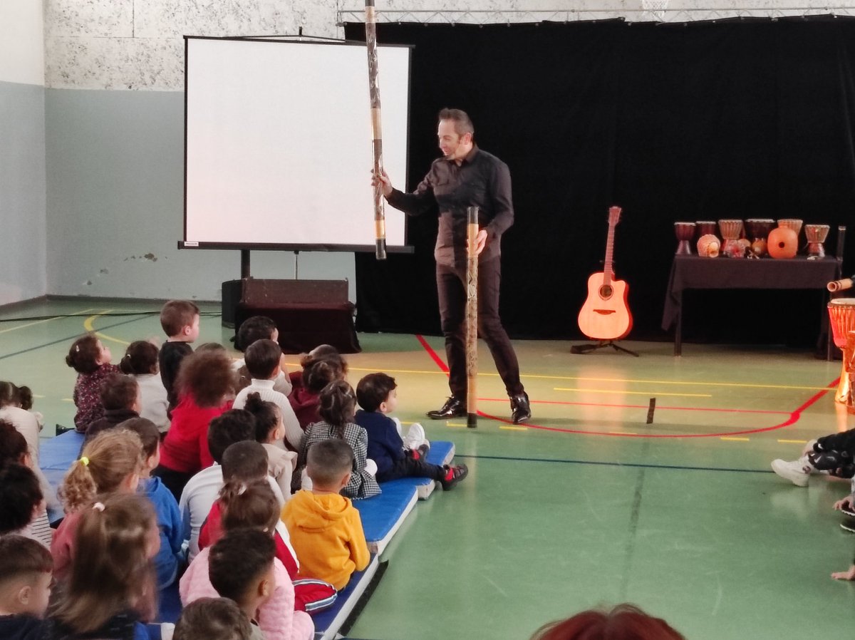 PEAC inter écoles 🪇🥁🪘 découverte des instruments d'Afrique et d'Australie pour les 160 élèves de TPS/PS/Ms des 3 écoles du réseau <a href="/CelinePlontz_M/">Céline Plontz-Margherita</a> <a href="/KratzMagali/">Magali Kratz</a> <a href="/FredGuyot3007/">Fred Guyot</a> @GregoryPremon <a href="/Dsden57/">DSDEN de la Moselle</a> <a href="/RLaganier/">Richard Laganier</a> <a href="/daac_nancy_metz/">Sophie Renaudin #EAC #lecture #oral #territoires</a> <a href="/EacSeylat/">Corinne Seylat</a> <a href="/JF_Bonasso/">Jean-François Bonasso</a> <a href="/dcauretxx/">Cauret</a>