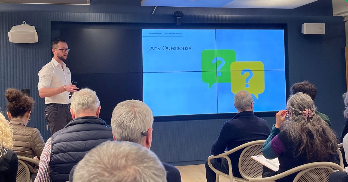 EnvarComposting's tweet image. Envar&apos;s team had an amazing time at the UK Compostable Coalition roundtable event! 🌿 

Our Head of Compliance, James Cooper, shared insights and exciting results from the recent UKRI funded trial of compostable packaging.

#CompostablePackaging