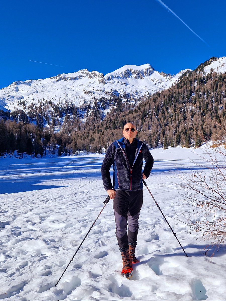 PolegatoGiulio's tweet photo. #lagomalghette #madonnadicampiglio https://t.co/E17xckUXQz